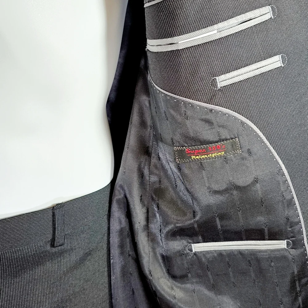 Vernon Fashion Italian Styling Suit - Picture 5 of 16